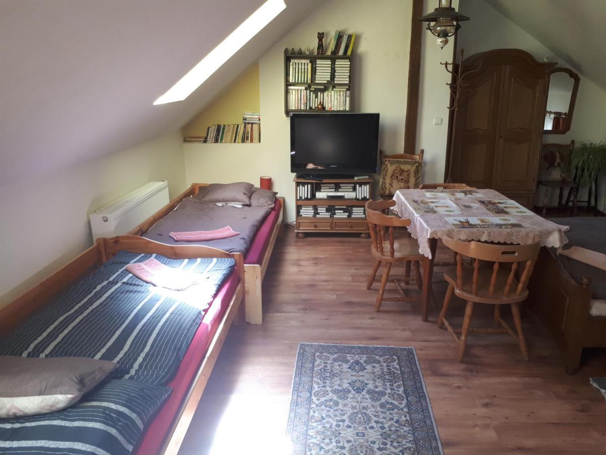 Chalupa, 3X Apartmany, 11 Luzek. Sedlec-Prcice Esterno foto